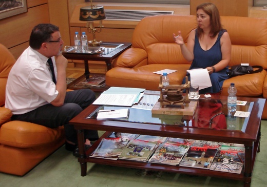 Presidente do COI, Mohammed Ouhmad Sbitri, durante entrevista na sede da entidade.